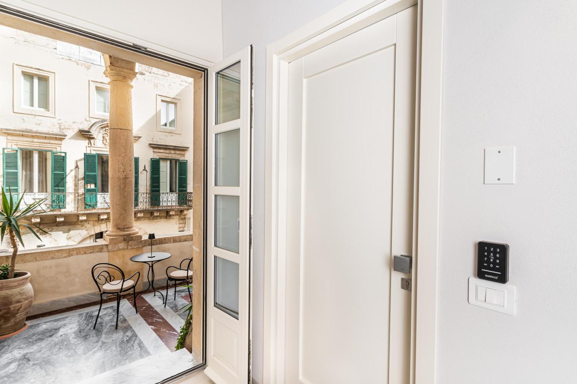 Loggiato Verga Luxury By Bed&Bros Syracuse Exterior photo